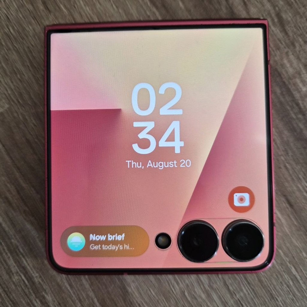 Samsung Galaxy Z Flip 7