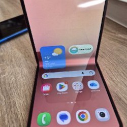 Samsung Galaxy Z Flip 7 - фото 4