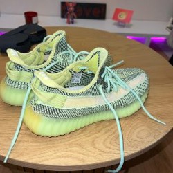 Adidas Yeezy Boost 350 V2 - фото 2