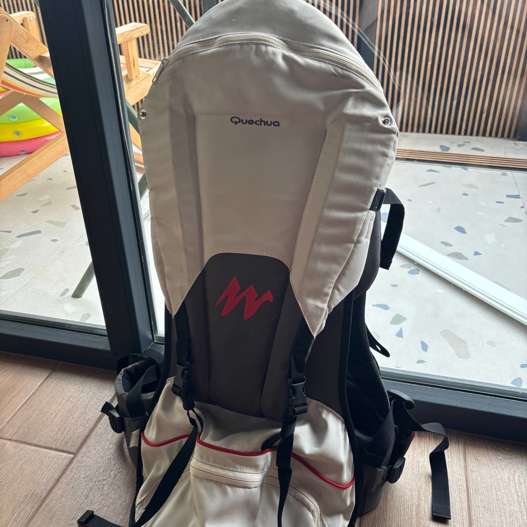 Рюкзак переноска Quechua Forclaz 300