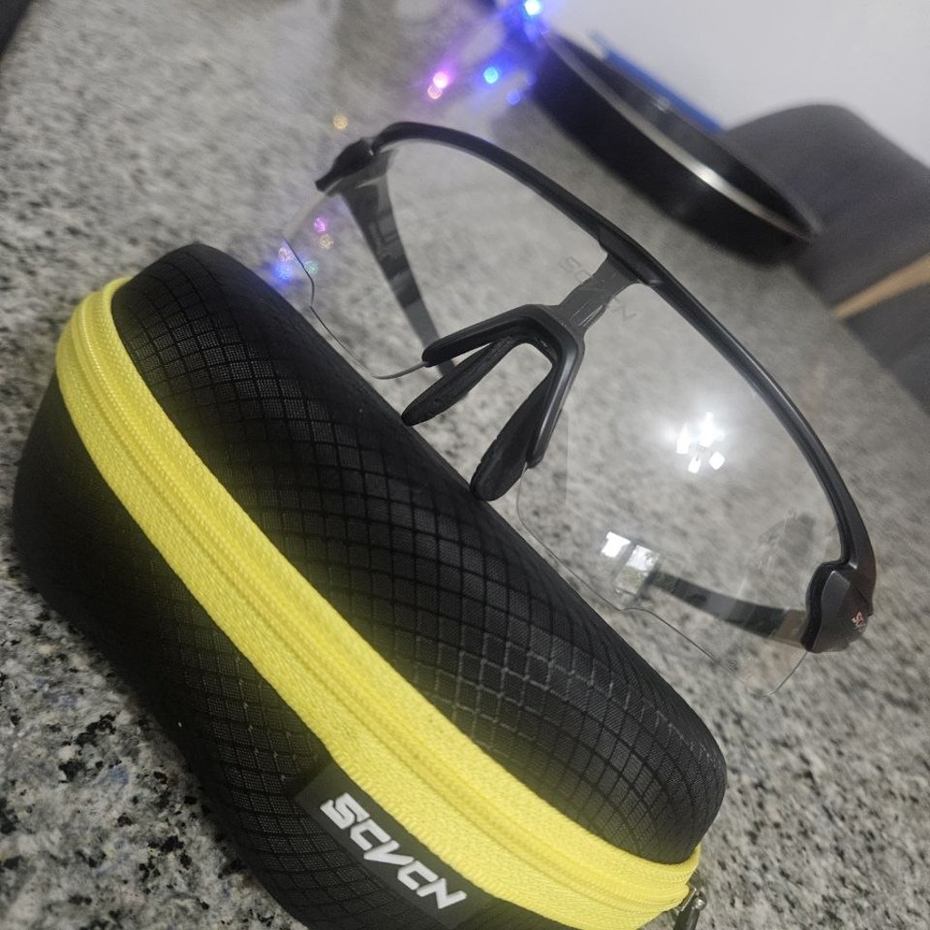 Спортивные очки SCVCN