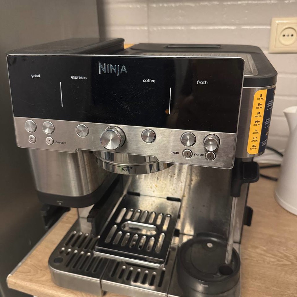 Кофемашина Ninja Luxe Cafe ES601EU