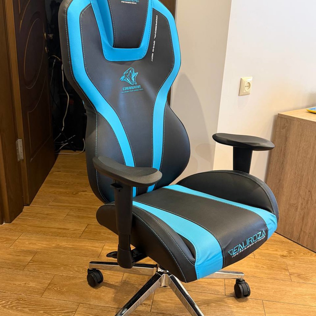 E-Blue Auroza