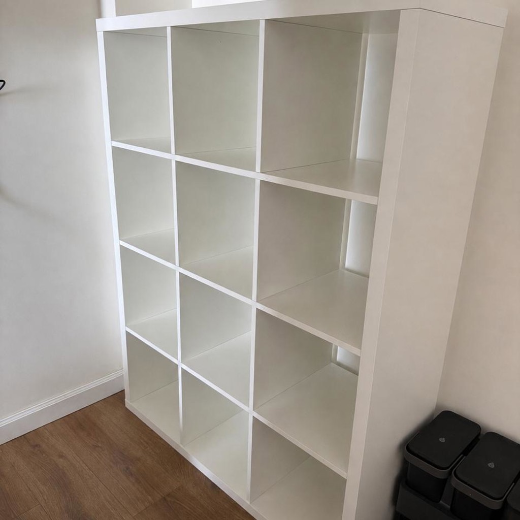 Стелаж IKEA Kallax