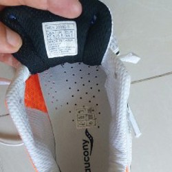 Беговые кроссовки Saucony ProGrid Mirage - фото 4