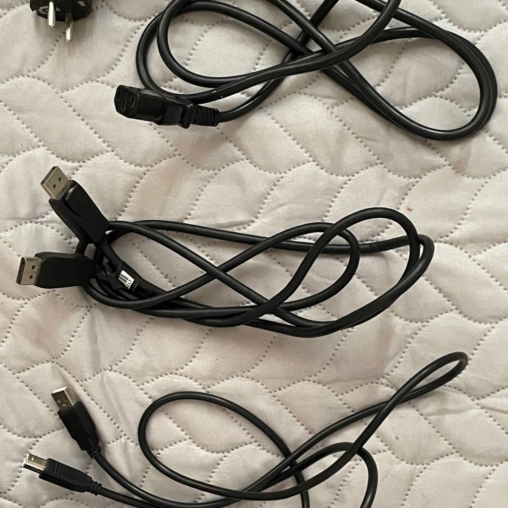 Кабель DisplayPort