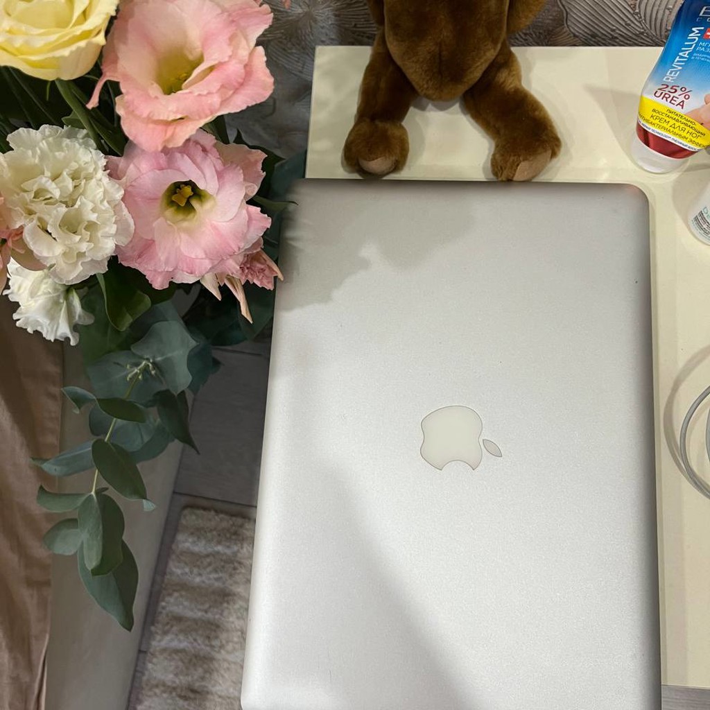 MacBook