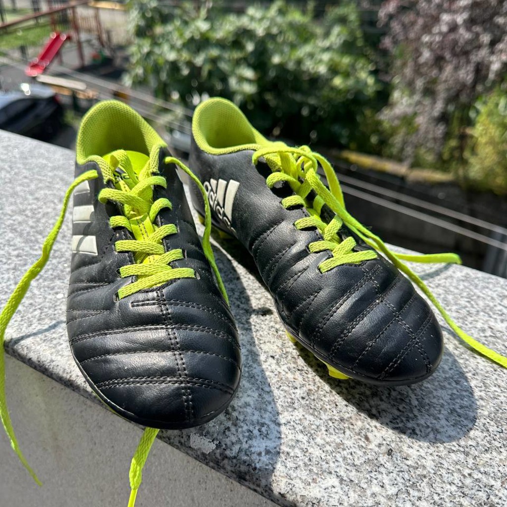 Футбольные бутсы Adidas