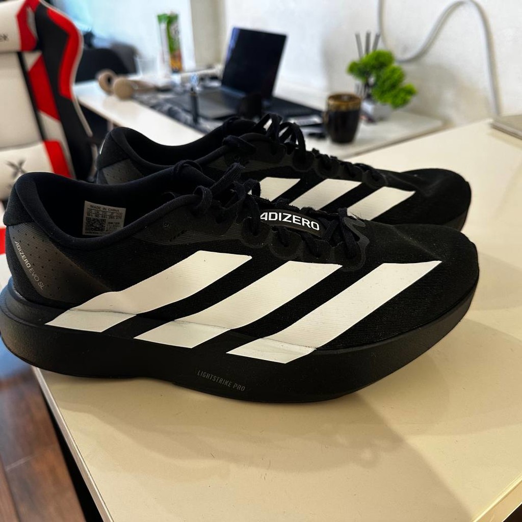 Кроссовки Adidas