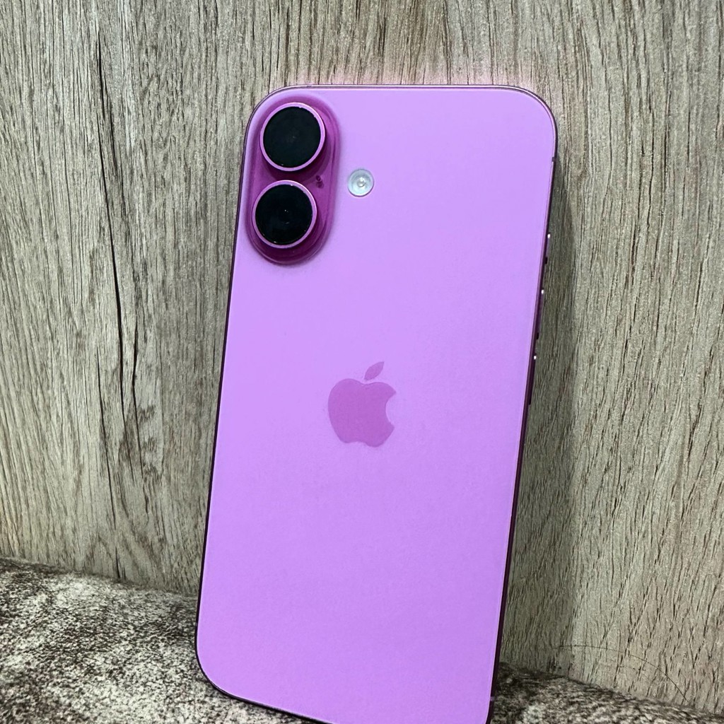 IPhone 16 (Розовый)
