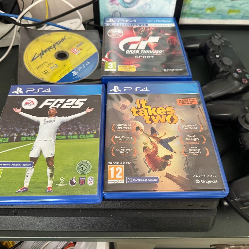 PlayStation 4 Slim