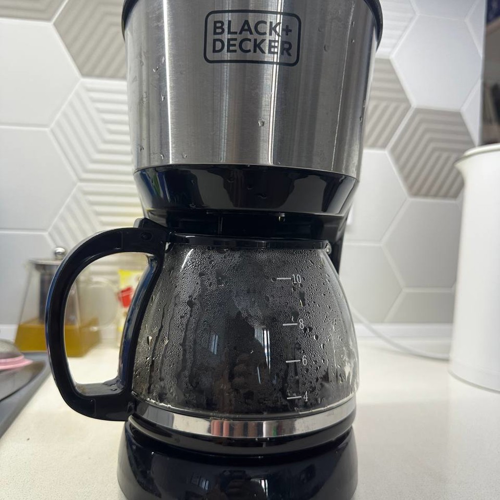 Капельная кофеварка Black+Decker DCM750S