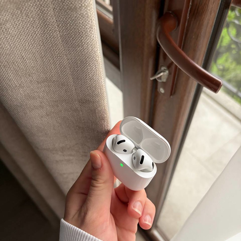 Наушники AirPods 4 ANC