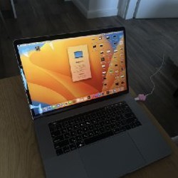 MacBook Pro 15″ (2018), Space Gray - фото 2