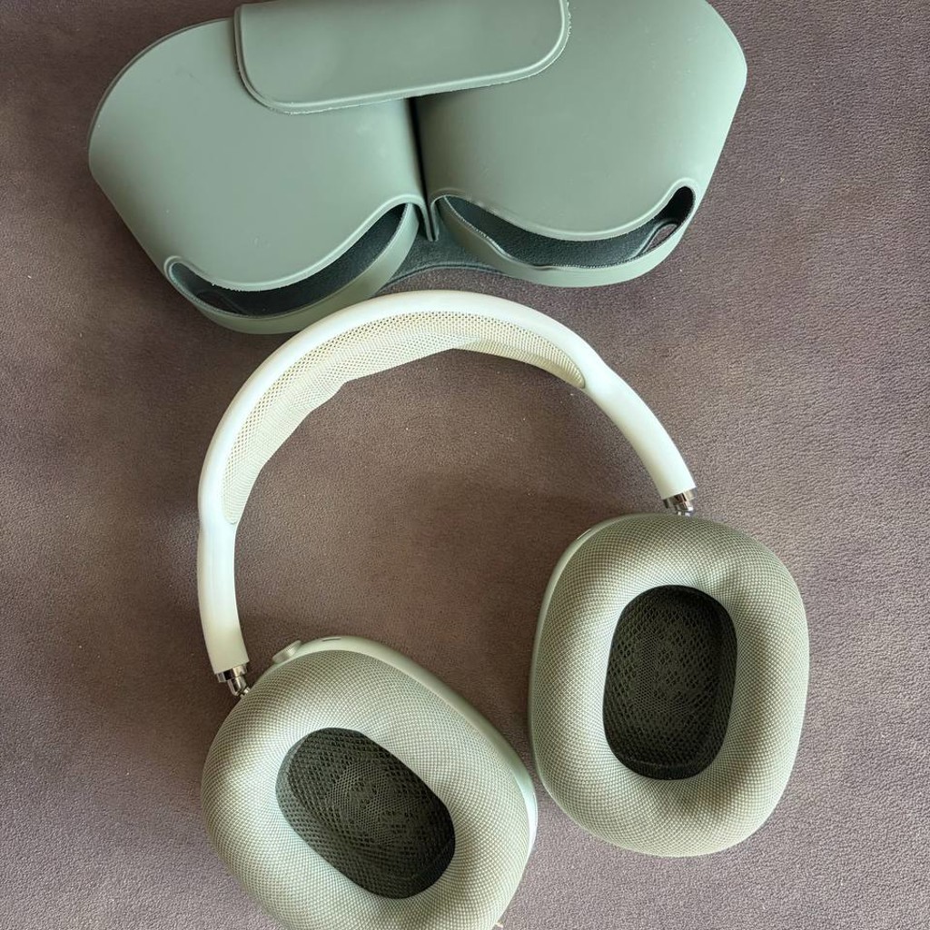 AirPods Max