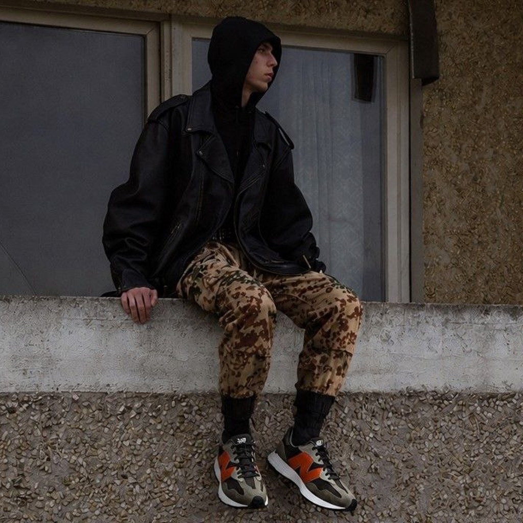 New Balance 327