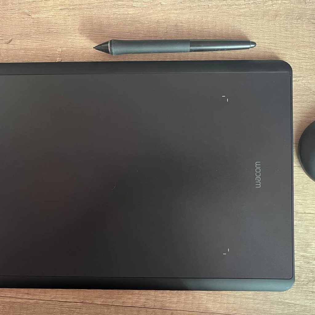 Графический планшет Wacom Intuos Pro M