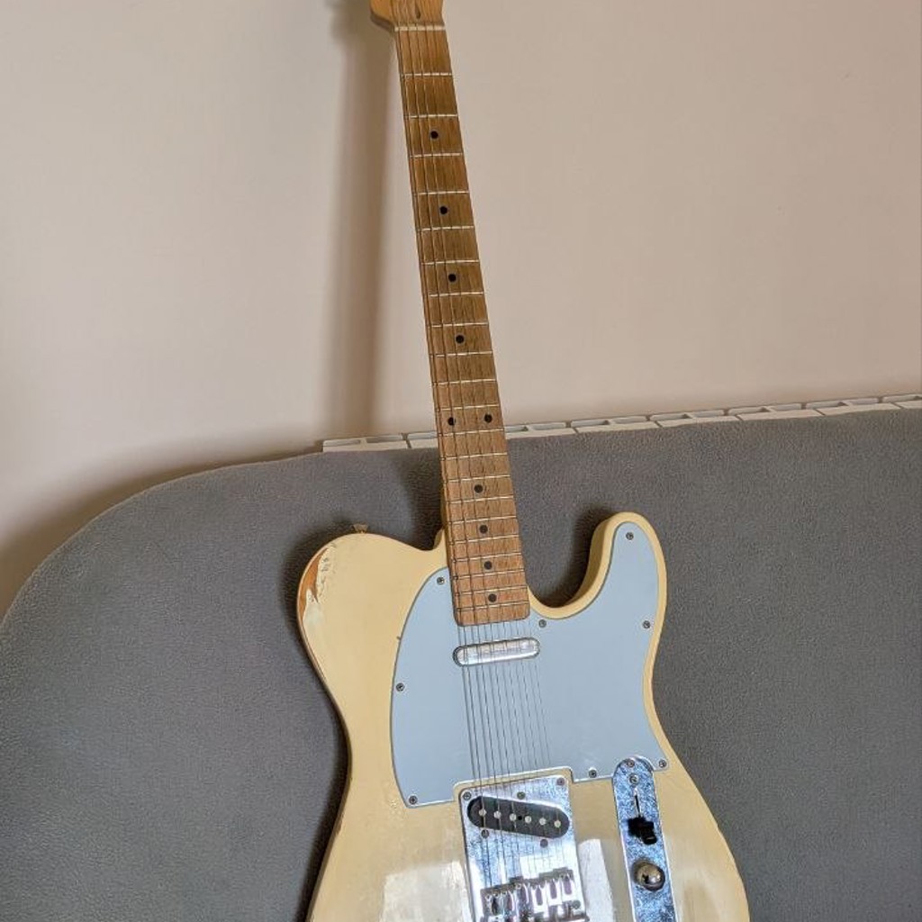 Электрогитара Fender Squier