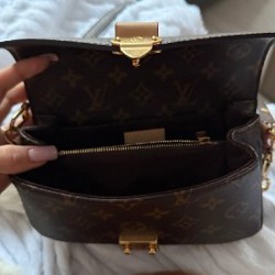 Louis Vuitton Pochette Métis East-West Monogram - фото 3