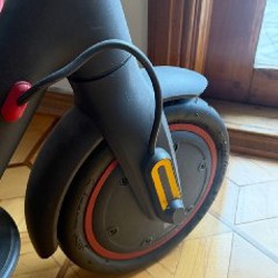 Xiaomi Mi Electric Scooter Pro 1 - фото 5