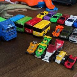 Игрушечные машинки - фото 10