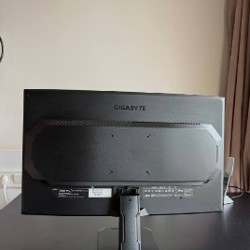 Игровой изогнутый монитор GIGABYTE GS27FC - фото 2