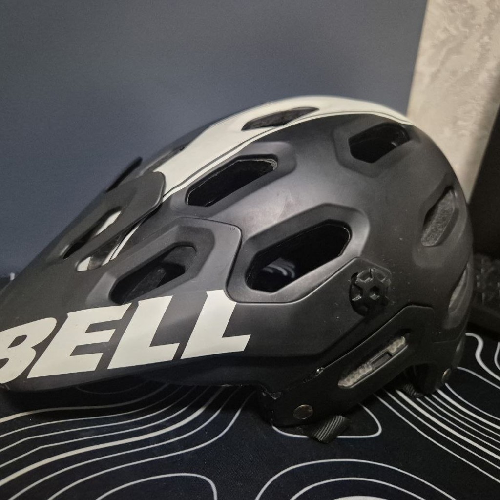Вело шлем BELL