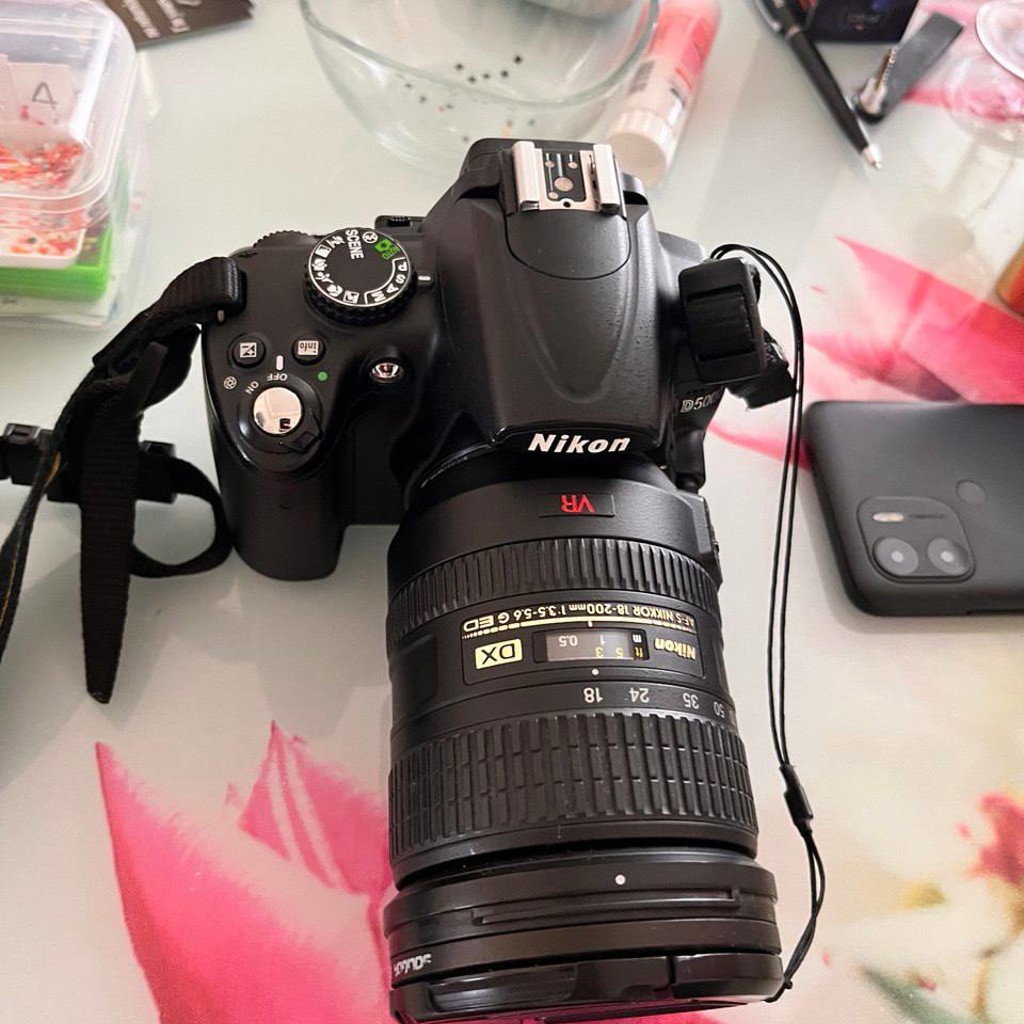 Камера Nikon D5000