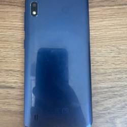 Samsung Galaxy A10 - фото 2
