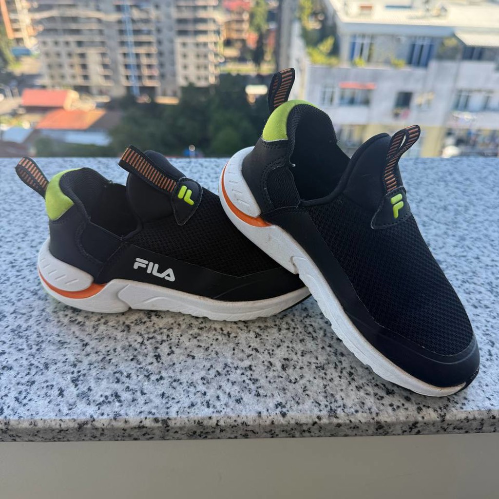 Кроссовки Fila