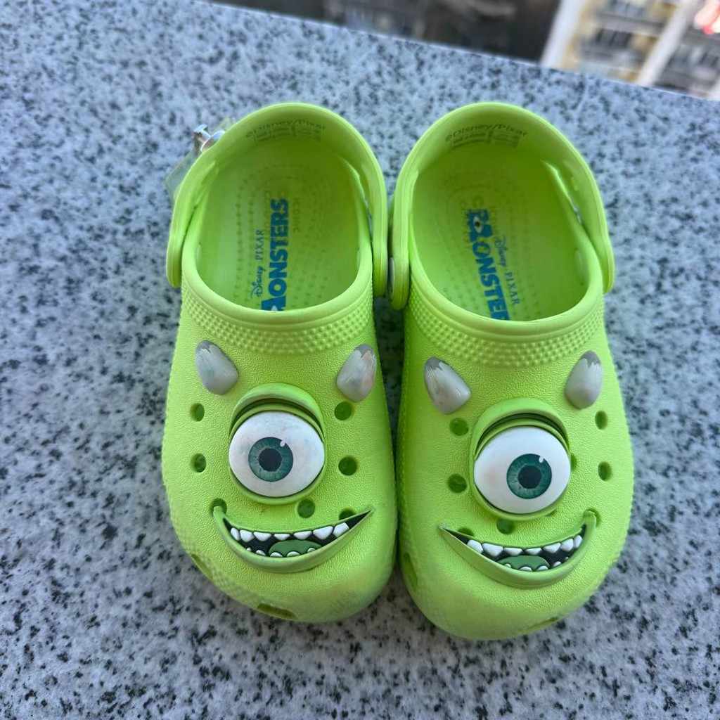 Crocs корпорация монстров