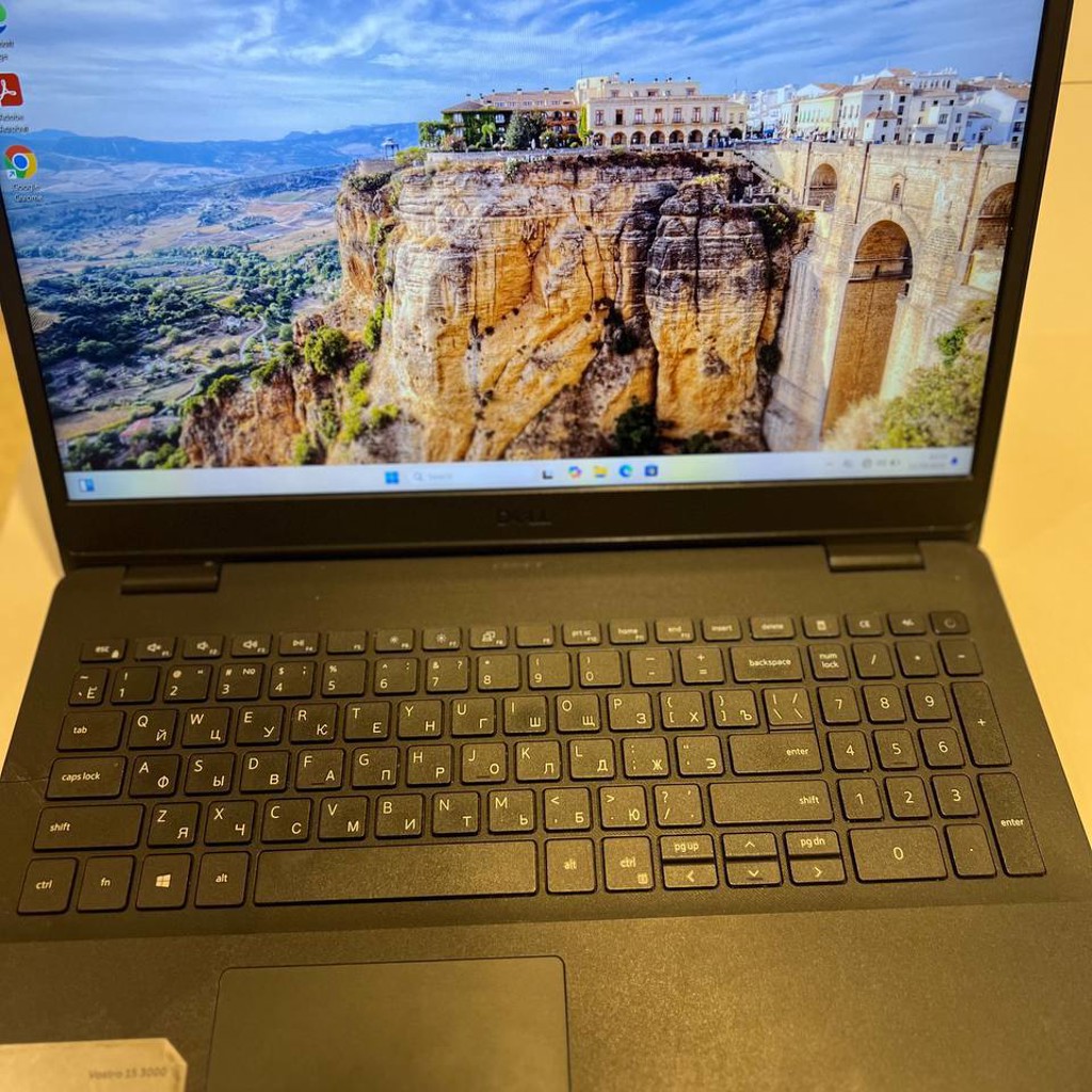 Ноутбук Dell Vostro 3501