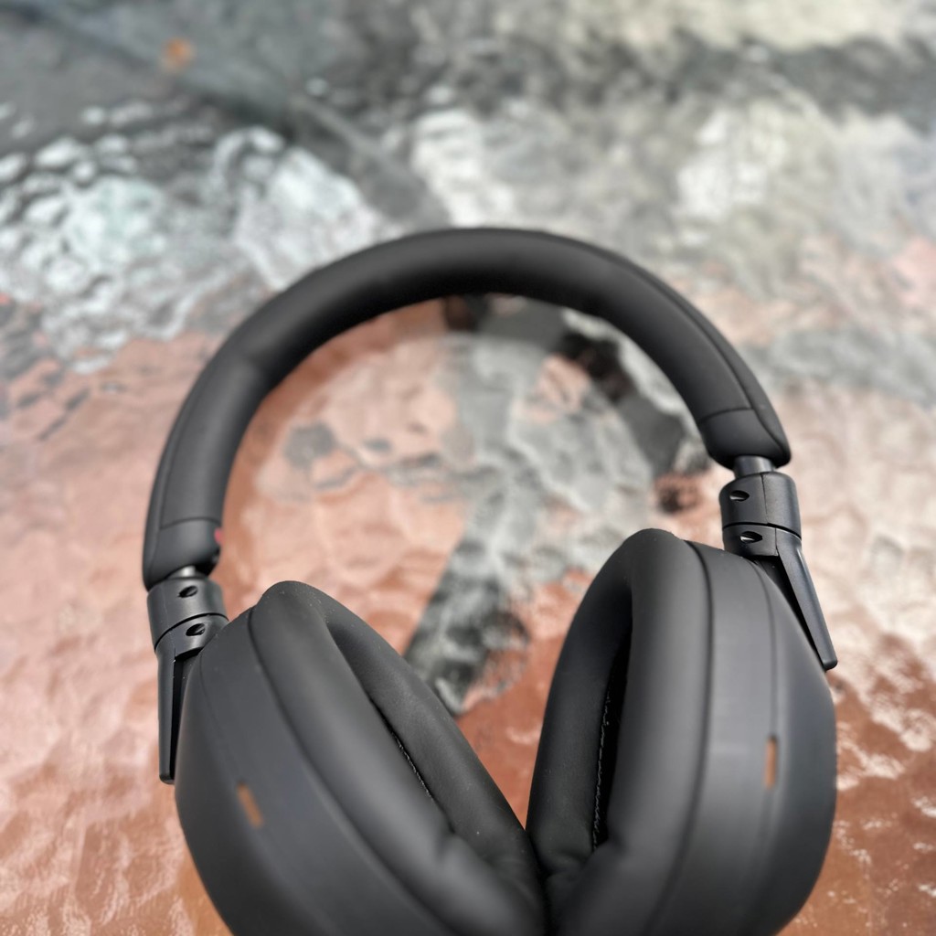 Наушники Sony