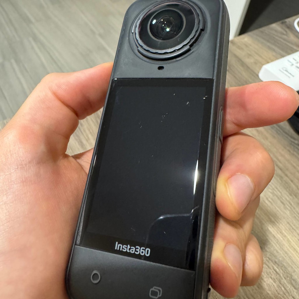 Insta360 X5