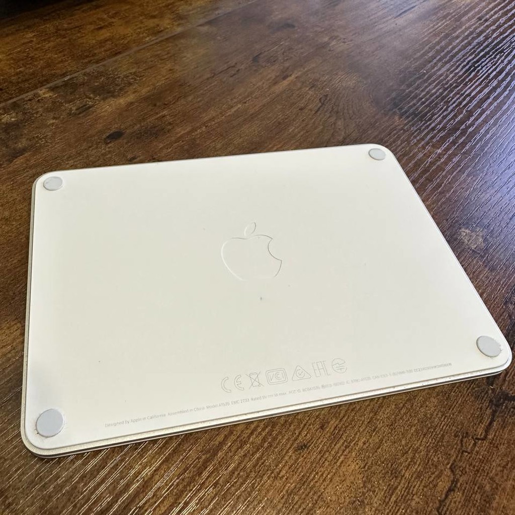 Apple Magic Trackpad 2