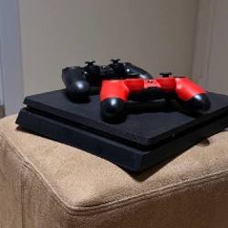 PlayStation 4 Slim 1TB - фото 2