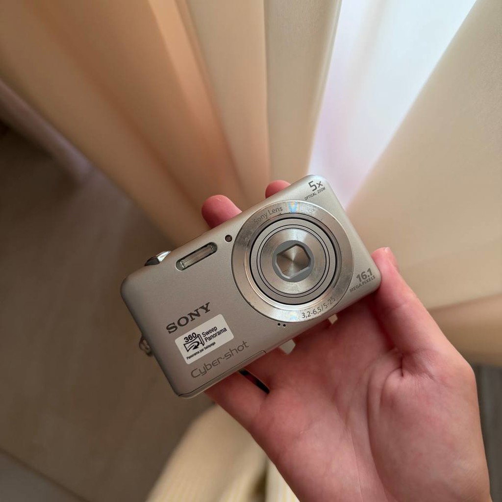Фотоаппарат Sony Cyber-shot DSC-W570