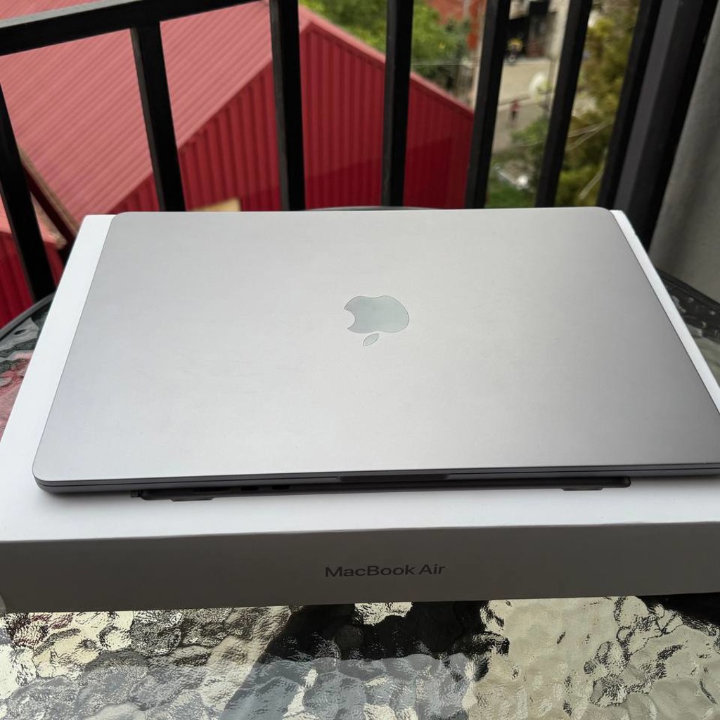 MacBook Air 15” M2 2023
