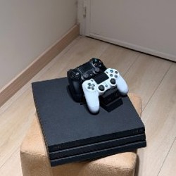 PlayStation 4 PRO - фото 3