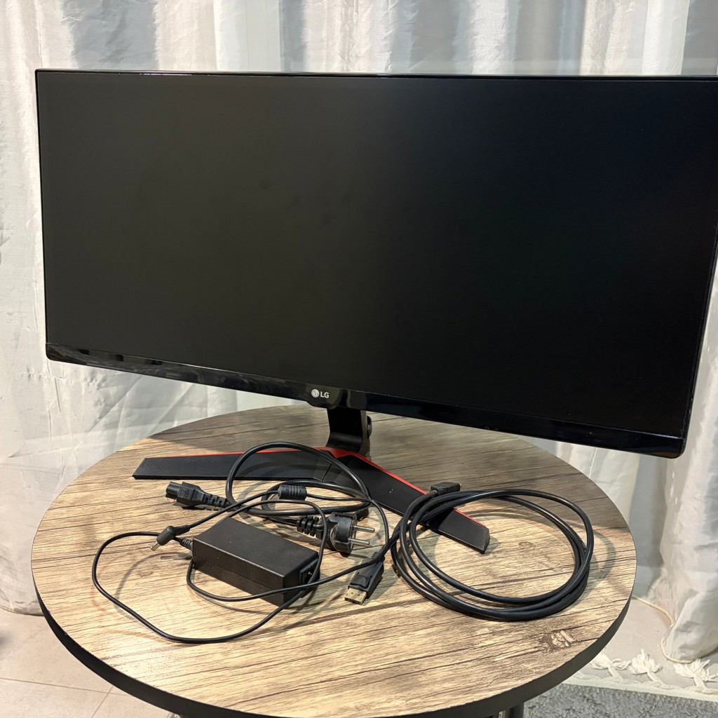 Монитор LG 29UM69G-B