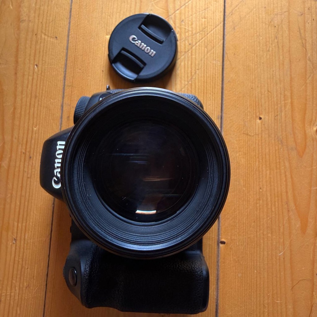 Canon EF 85mm f/1.8 USM