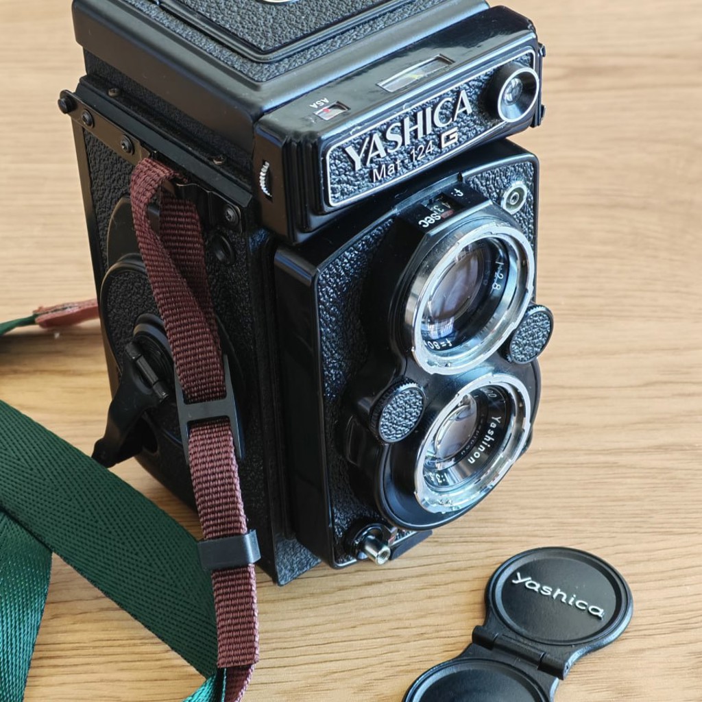 Фотоаппарат Yashica Mat 124G