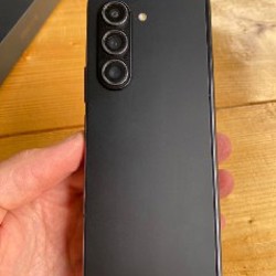 Samsung Galaxy Z Fold5 - фото 3