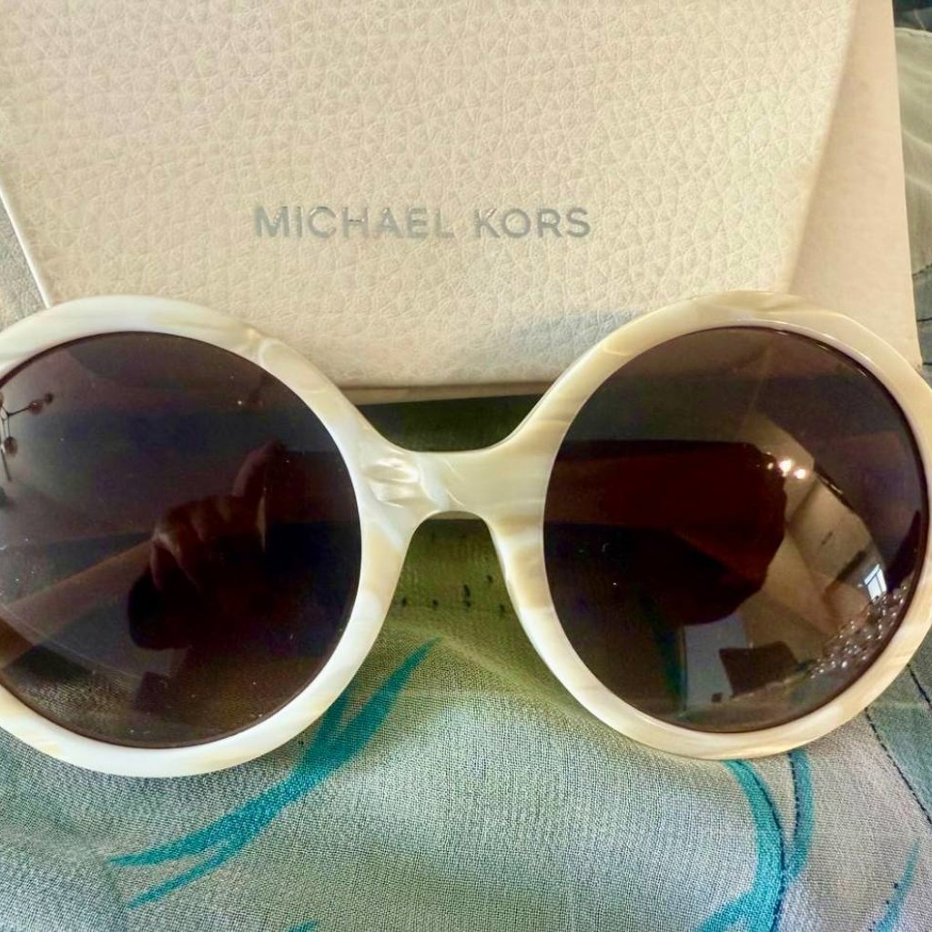Очки Michael Kors