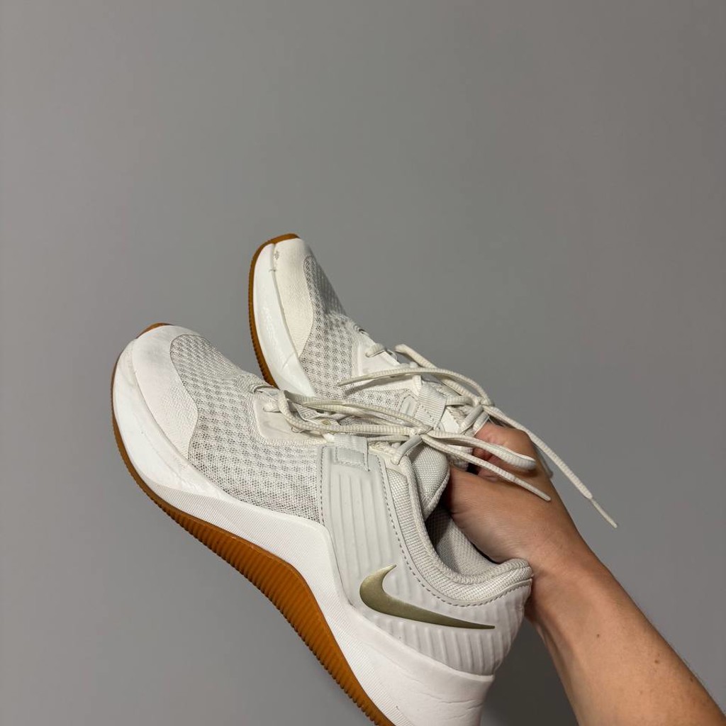 Кроссовки Nike