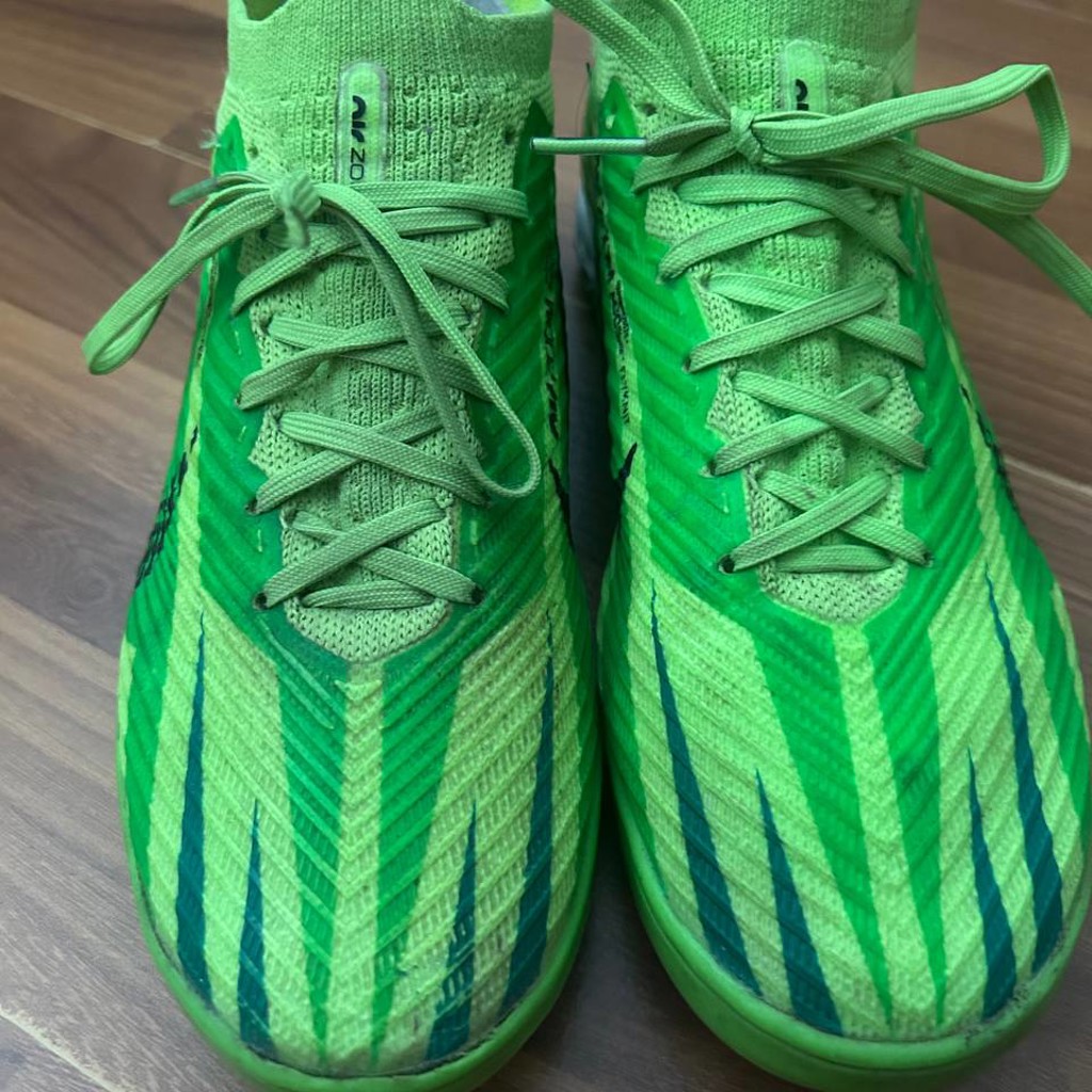 Бутсы футбольные Nike