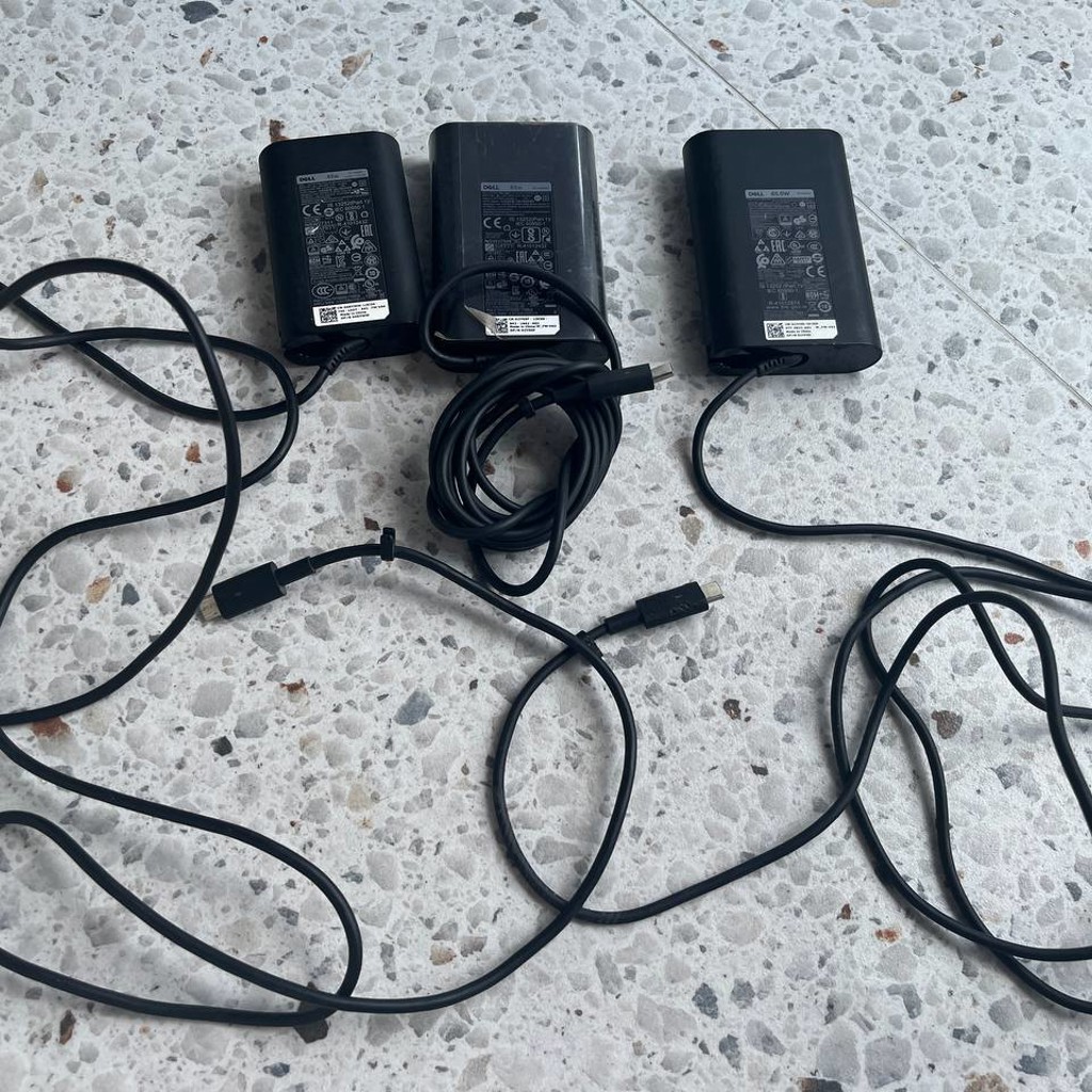 Блок питания Dell 65W (поврежденный)