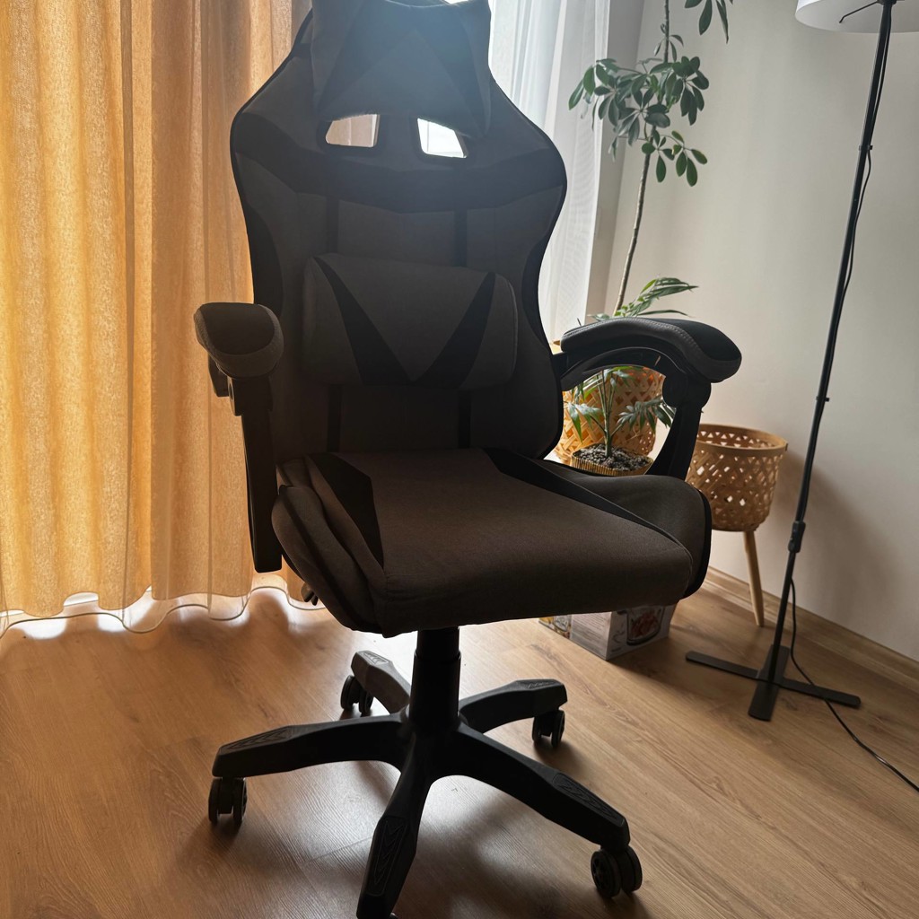 Игровое компьютерное кресло