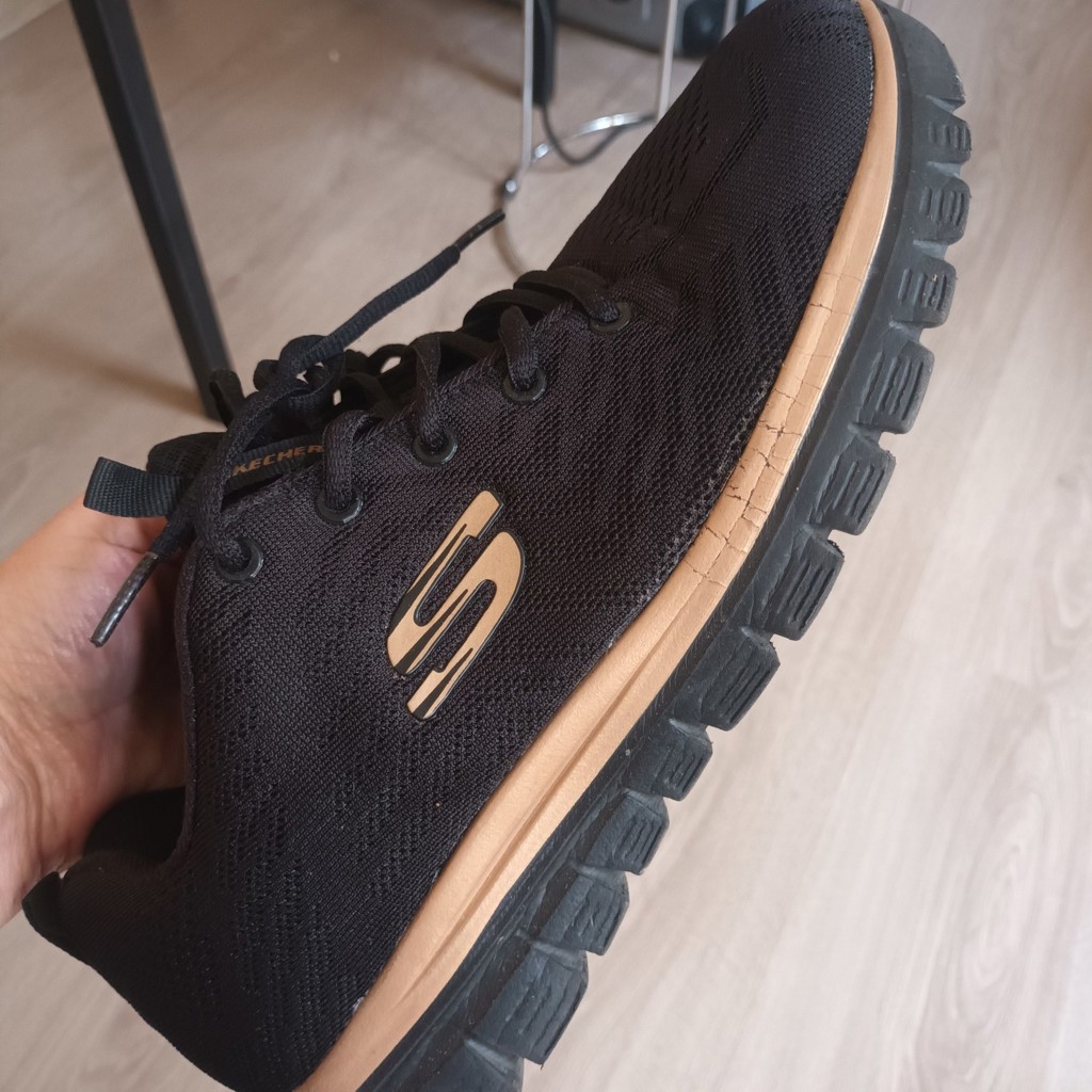 Кроссовки Skechers