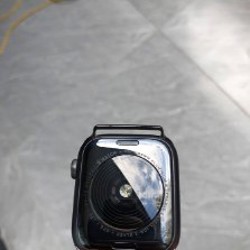 APPLE WATCH SE (1 gen) - фото 2